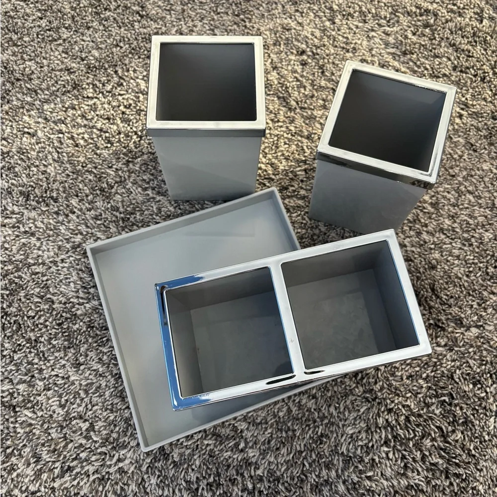 {Aldi} Gray Makeup Organizer